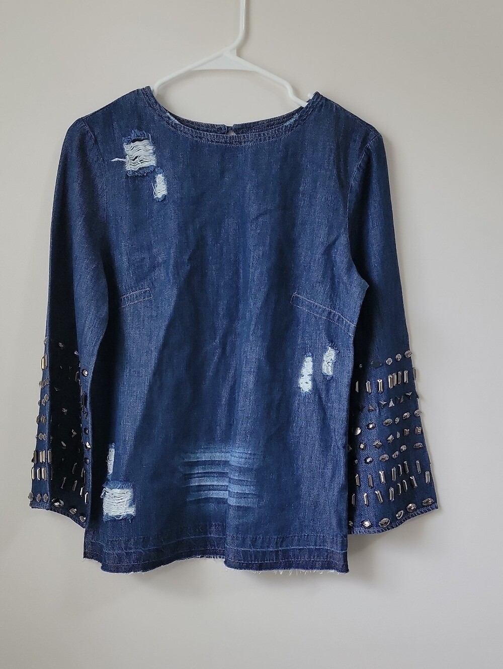 Angel + Premium Womens Distressed Denim Top Studded Flare Sleeve Size S NWT